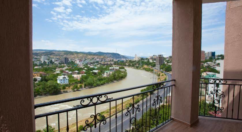 Hotel Gtm Plaza Tbilisi Zewnętrze zdjęcie