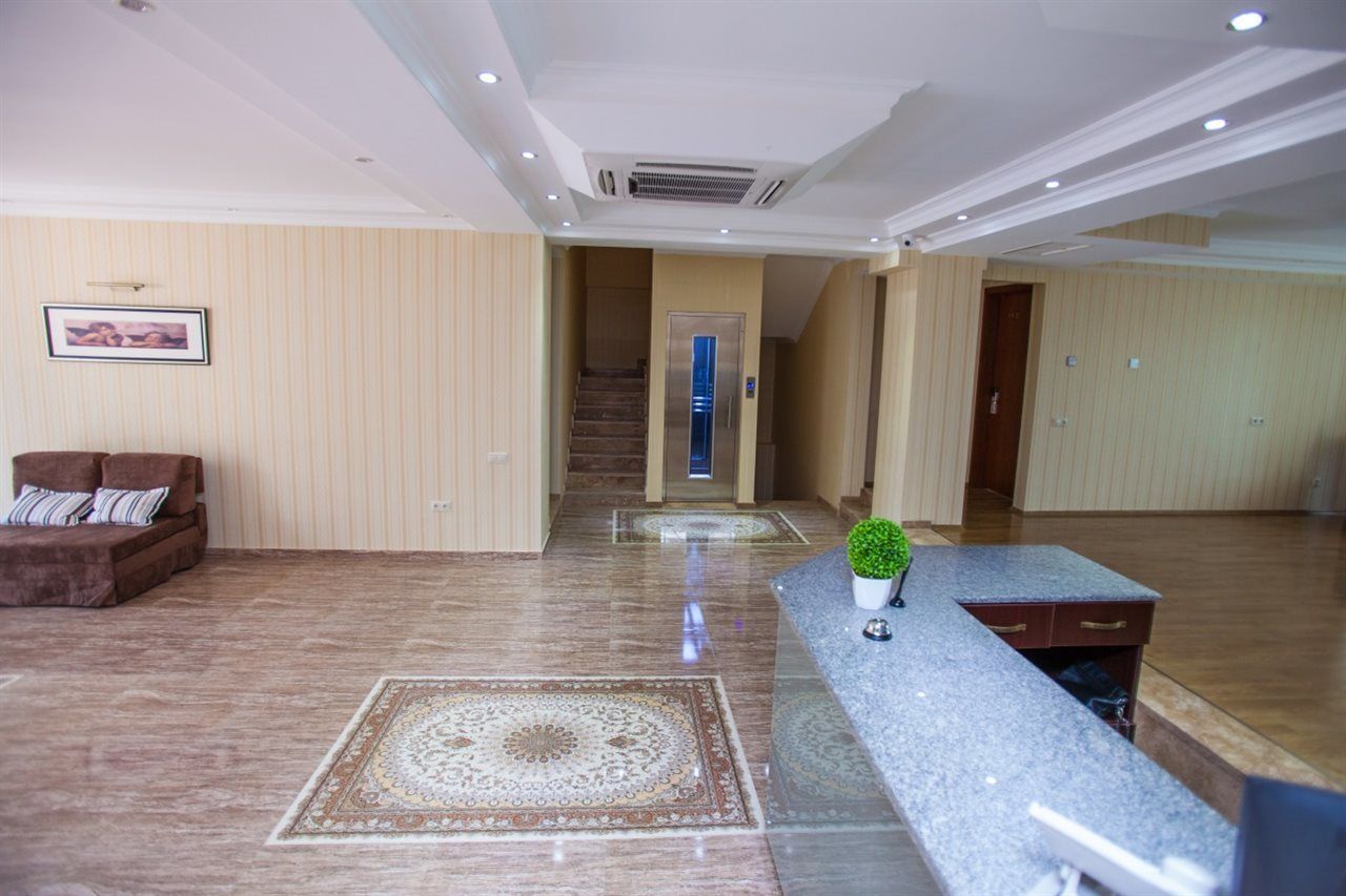 Hotel Gtm Plaza Tbilisi Zewnętrze zdjęcie